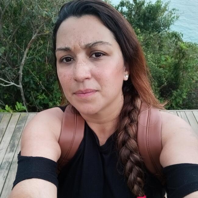 Babá em Florianópolis: CAMILA