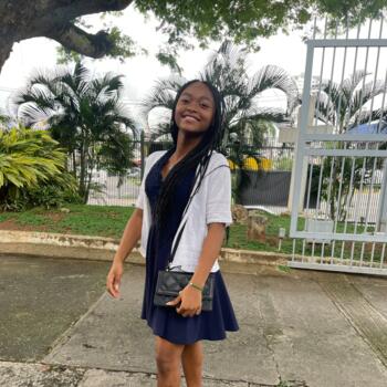 Babysitter in Panama City: Noah