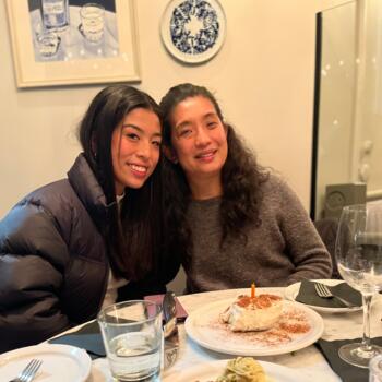 Babysitter in Richmond: Hana