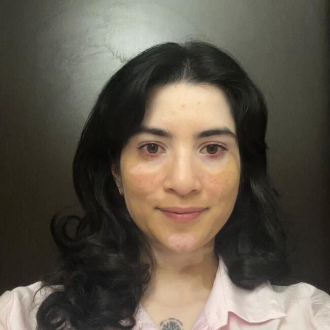 Babysitter in Vigneux-sur-Seine: Aditi