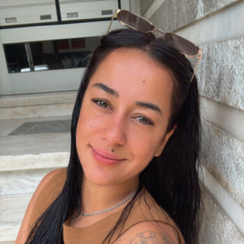 Emprego de babá em Pará de Minas: emprego de babá Leandra