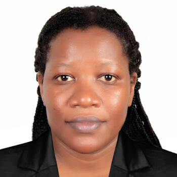 مربية أطفال دبي: Shallon