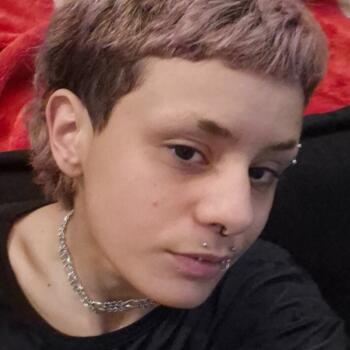 Babysitter in Curitiba: Tyler