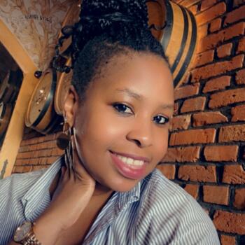 Babysitter in Rzeszów: Liz Munodawafa