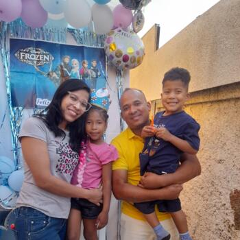 Parent Santiago: Evelyn