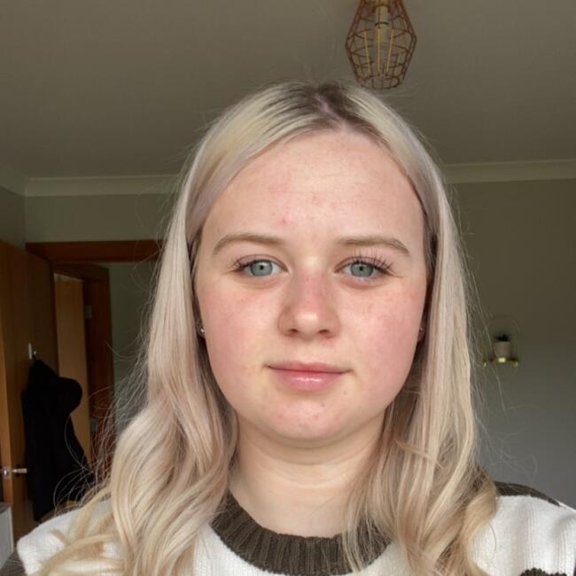 Baby-sitter in Palmerston North: Lily