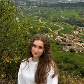 Babysitter in Lyon: Aurore