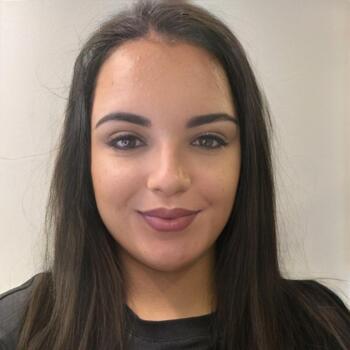 Babysitter Esenyurt: Jihane