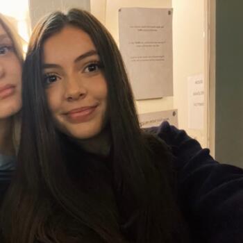 Babysitter in Killiney: Elodie