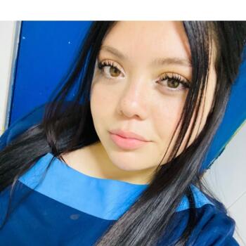 Niñera en Santiago de Chile: Dominique 