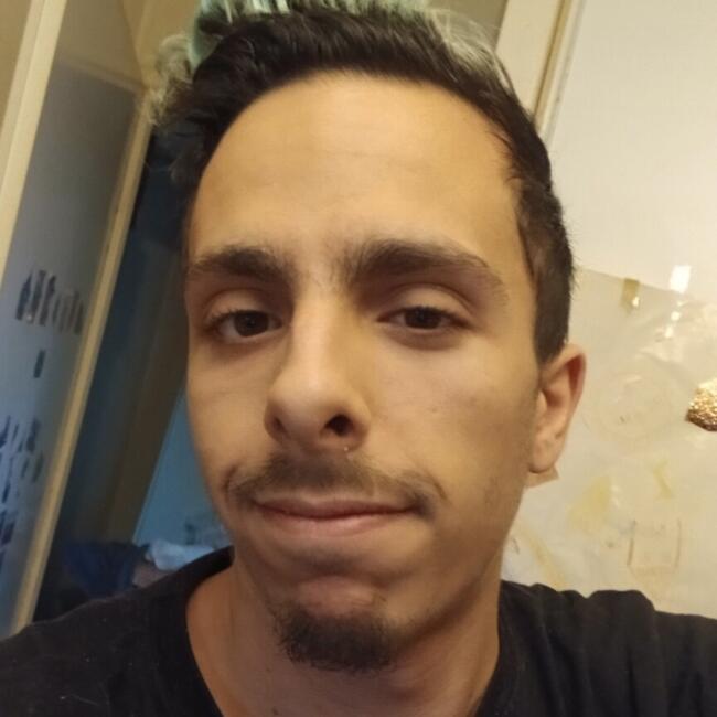 Babysitter in Saint-Médard-en-Jalles: Enzo