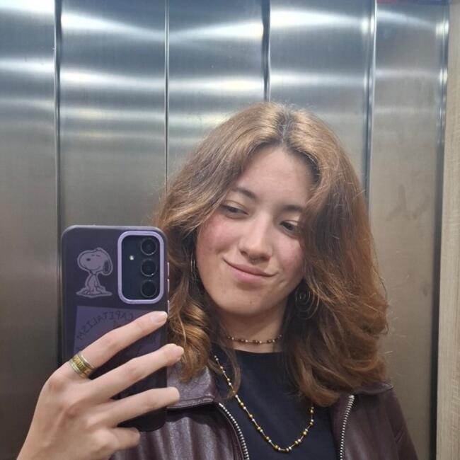 Nanny in Valencia: Emilia Violeta
