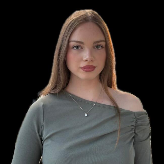 Babysitter in Hinojosa del Duque: Lara