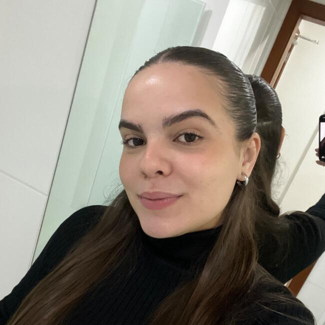 Babá em Porto Alegre: Ingrid