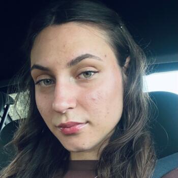 Babysitter in São José dos Pinhais: Amanda