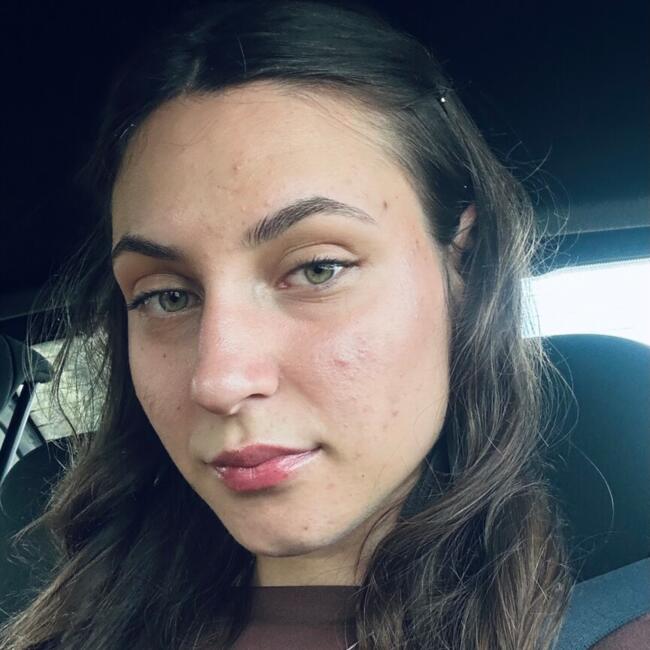 Babysitter in São José dos Pinhais: Amanda