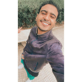 الوالدين الإسكندرية: Ahmed