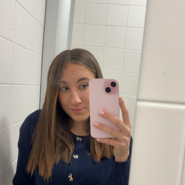 Babysitter in Lézignan-Corbières: Maëlyss