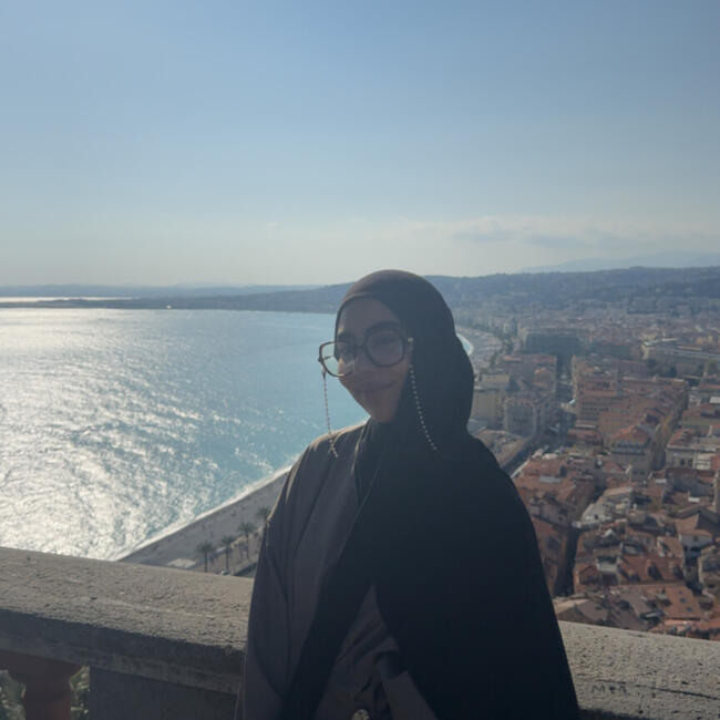 Babysitter in Antibes: Ikram