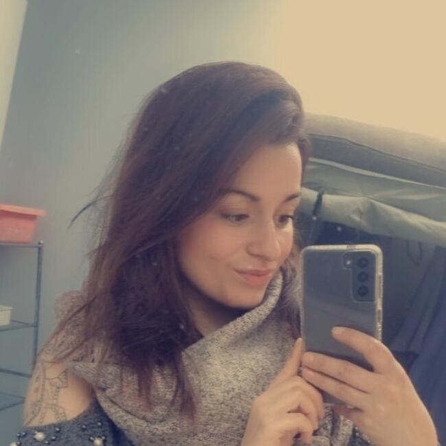 Babysitter in Avesnelles: Alicia