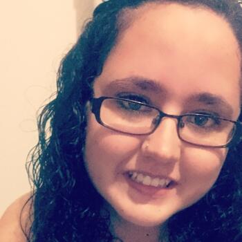 Babysitter in Burnie: Emily