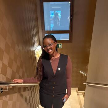 Babysitter in Koekelberg: Olynka Alicia