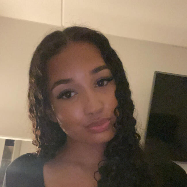 Babysitter in Sundbyberg: Amie