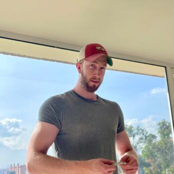 Trabajo para niñera en Bogotá: trabajo de niñera Mauricio