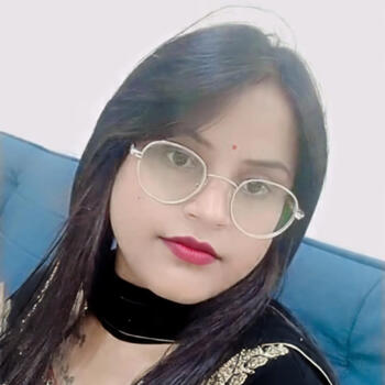 दिल्ली में बेबीसिटर: Deepika