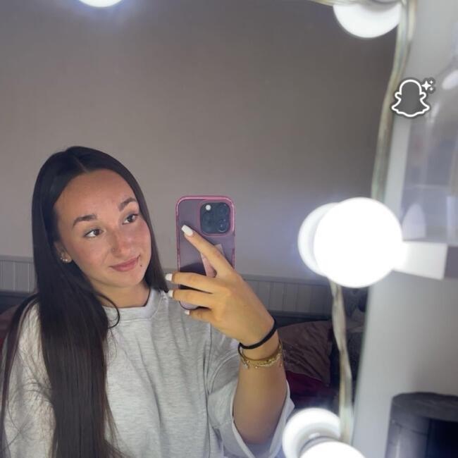 Babysitter in Le Pecq: Emma