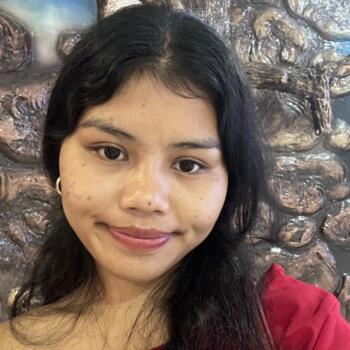 Bongaigaon में बेबीसिटर: Terija