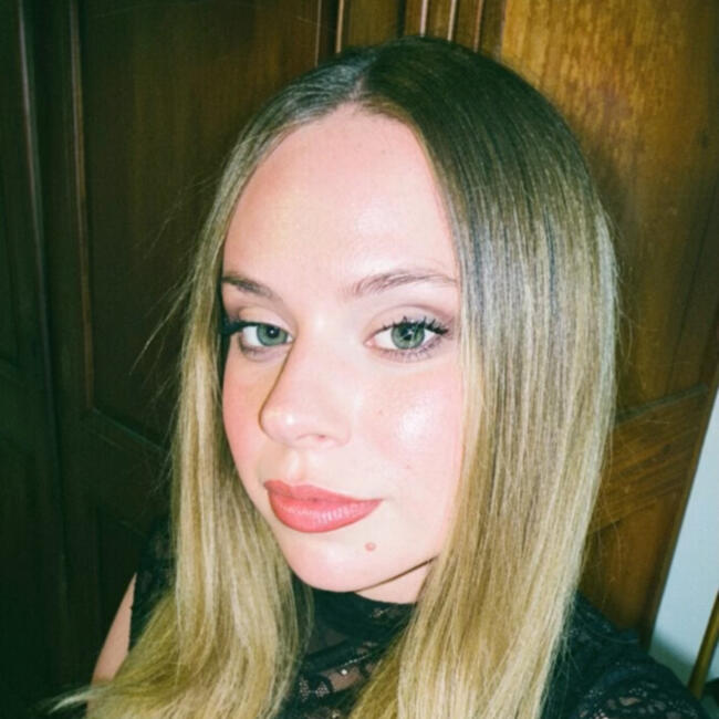 Babysitter in Woluwe-Saint-Lambert: Jessica
