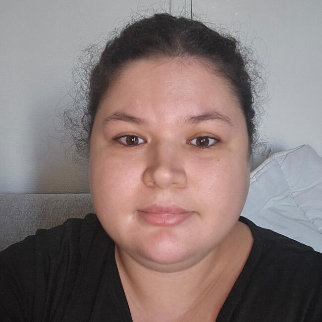 Babysitter in Pont-de-l'Arche: Enorah