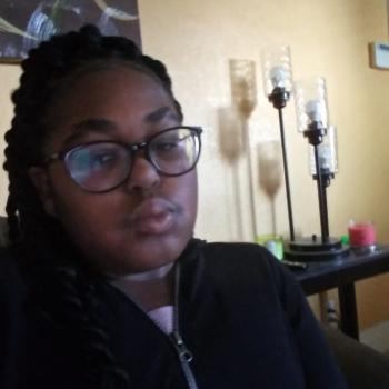 Babysitter Pompano Beach: Brianna