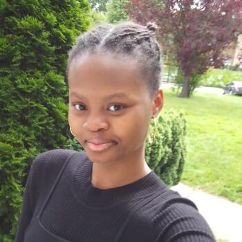 Babysitter in Hatfield: Glory