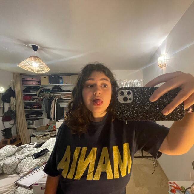 Babysitter in Le Puy-Sainte-Réparade: Nina