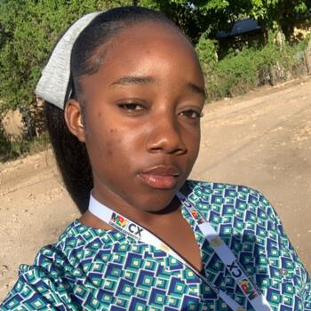 Babysitter in Montego Bay: Valencia