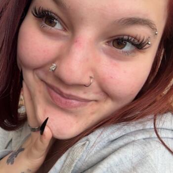 Babysitter in Viroinval: Celiana