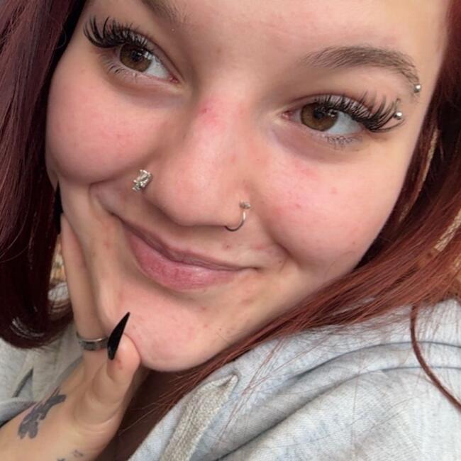 Babysitter in Viroinval: Celiana