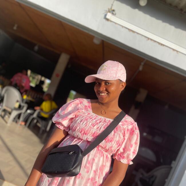 Nanny in Abidjan: Dioumency