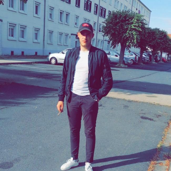 Babysitter in Châlons-en-Champagne: Bryan