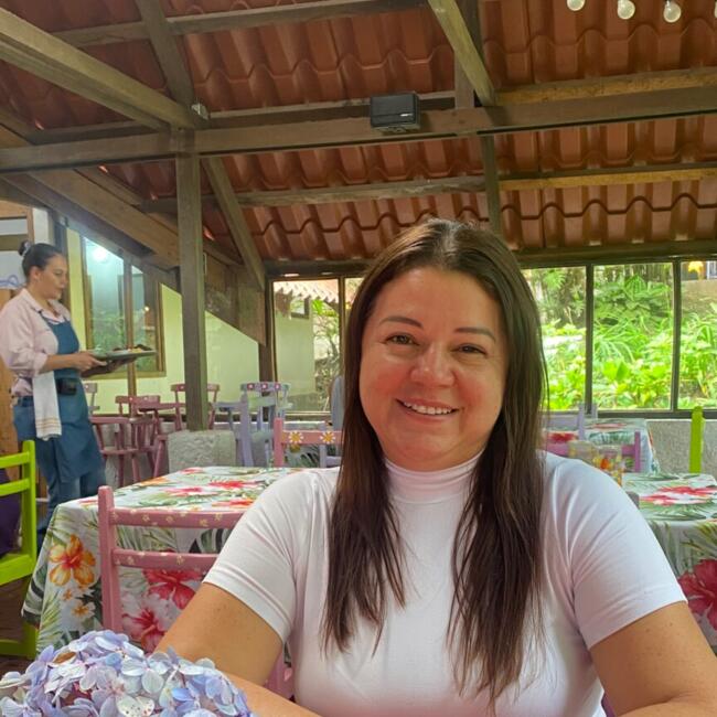 Babysitter in San Rafael: Carmen