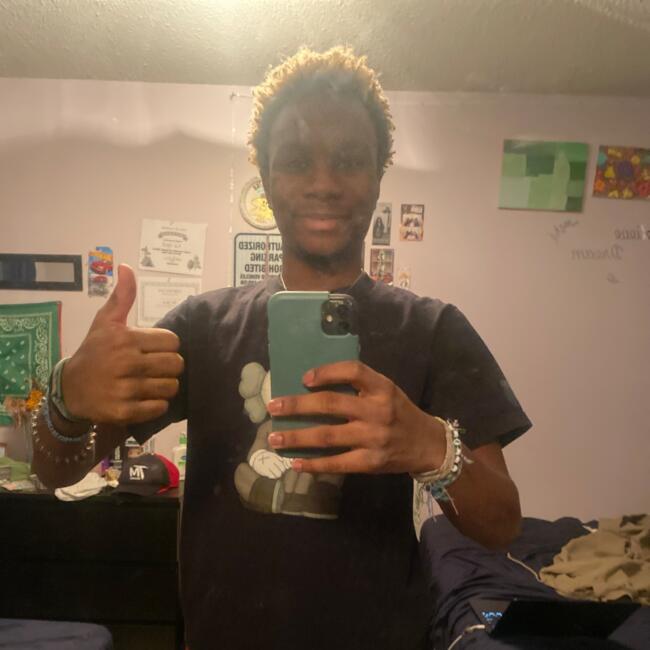 Babysitter in Richmond Hill: Kai