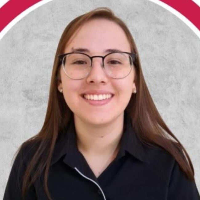 Babá em Maringá: Ana Laura