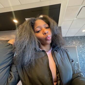 Babysitter in Lanham-Seabrook: Blessing