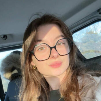 Babysitter Poitiers: Inès