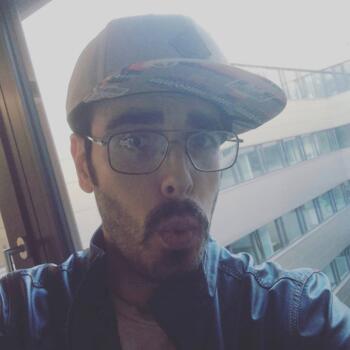 Babysitter in Vienna: Razi