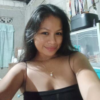 Babysitter in Lomagna: Sheanah