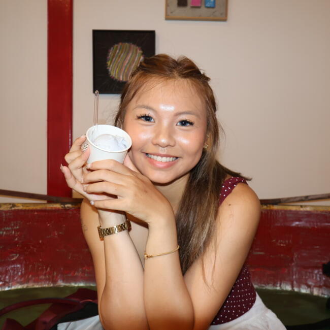 Babysitter in Singapore: Yiwyn