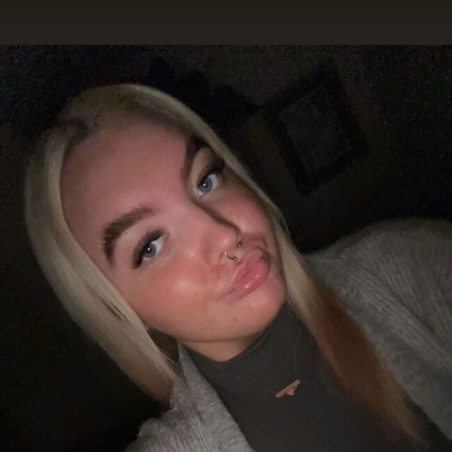 Babysitter in Cork: Sophie